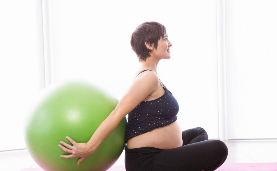 孕早期饮食攻略：如何打造完美食谱，迎接健康宝宝的到来！